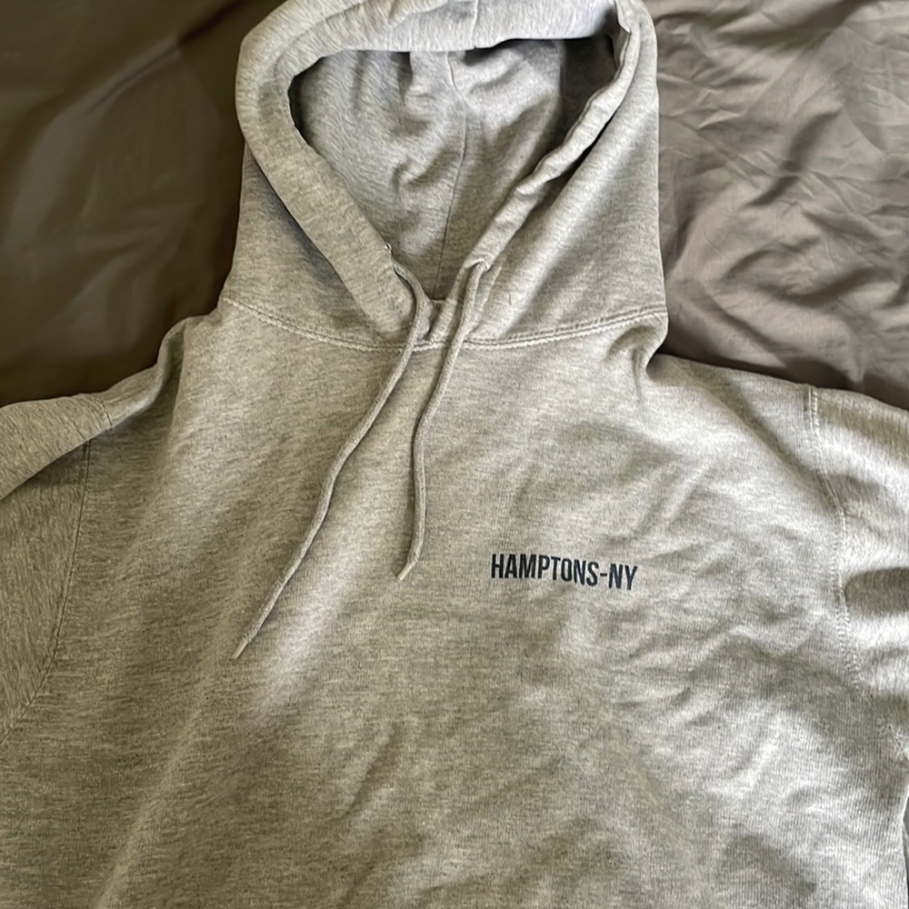 brandy melville hamptons hoodie